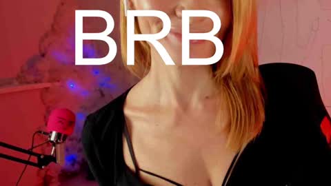 Snapshot of mistybarnes chatting on 01.11.25 MistyBarnes NONUDE MODEL online show from 01.11.25