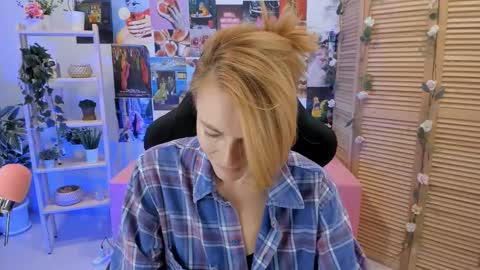 Snapshot of mistybarnes chatting on 03.02.25 MistyBarnes NONUDE MODEL online show from 03.02.25