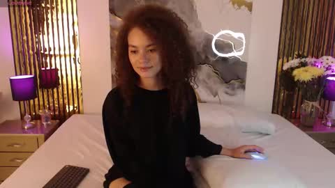 Mtica Brennet online show from 02.03.26