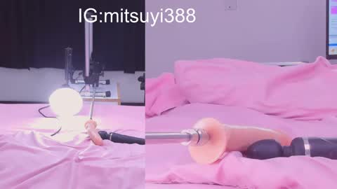 Mitsuyi online show from 03.09.25