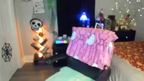 Snapshot of mixed_baedd chatting on 10.12.25 mixedbaedd online show from 10.12.25