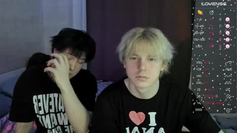 MeowMiku online show from 12.04.25