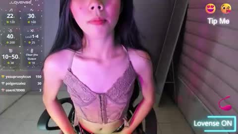 Snapshot of miyaseductress chatting on 02.03.26 Elle online show from 02.03.26