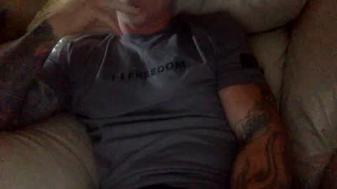 Snapshot of mjg175 chatting on 06.10.26 SexyRed online show from 06.10.26
