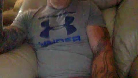 Snapshot of mjg175 chatting on 06.25.26 SexyRed online show from 06.25.26