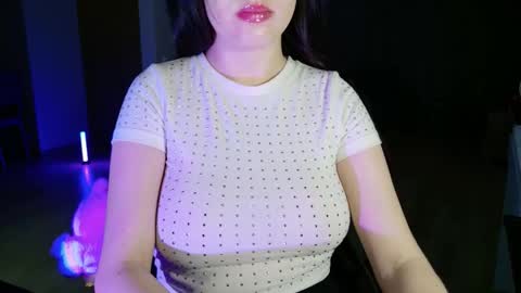 Snapshot of mmm_sweety_kitty chatting on 11.21.25 mmm_sweety_kitty online show from 11.21.25