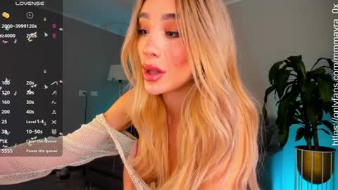 MAYRA   online show from 12.29.24