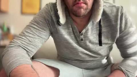 Snapshot of mnbttmguylking chatting on 10.22.25 TightHoleMPLS online show from 10.22.25