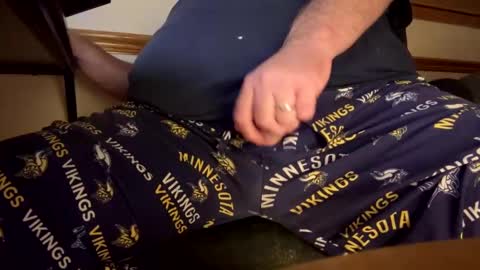 Snapshot of mnguy19726969 chatting on 09.17.25 mnguy19726969 online show from 09.17.25