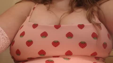 Squirtle Myrtle Warren online show from 10.18.25