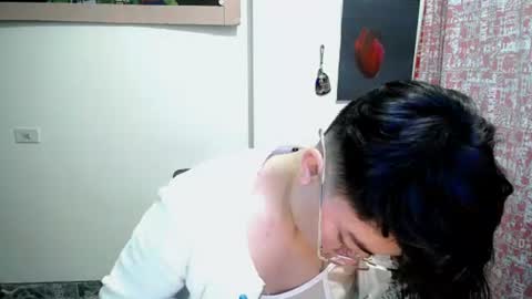 Snapshot of mocca_117 chatting on 06.25.26 Sam online show from 06.25.26
