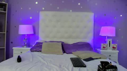 Sophia  online show from 02.03.25