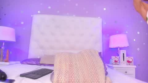 Sophia  online show from 02.19.25