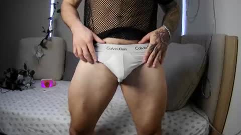 Snapshot of modexusparty chatting on 11.25.25 modexusparty online show from 11.25.25