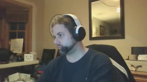 moeschoolnyc online show from 12.23.25