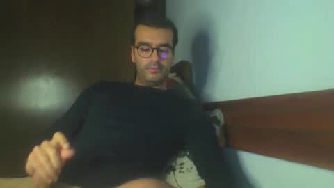 Snapshot of mohamed44j chatting on 03.23.26 Hannibal online show from 03.23.26