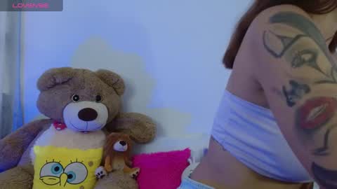 M o L l i E  online show from 01.07.25