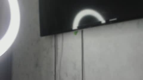 Snapshot of molly_555 chatting on 10.30.25 Sima online show from 10.30.25