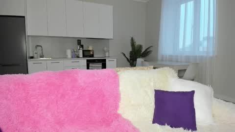 Snapshot of molly_555 chatting on 11.26.25 Sima online show from 11.26.25