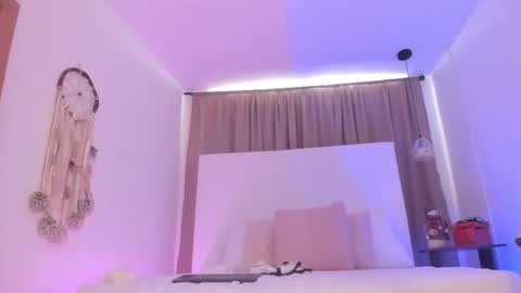      online show from 11.11.25