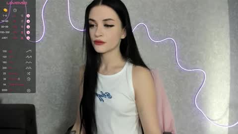 Molly - online show from 10.18.25