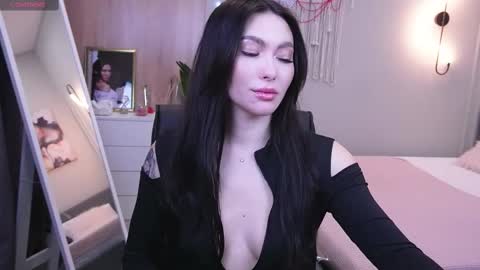 Molly online show from 02.27.25