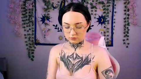 molly_kisss online show from 07.09.26