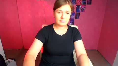 Molly online show from 07.06.26