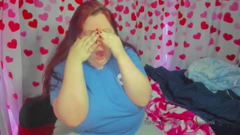 molly_moons online show from 02.10.26