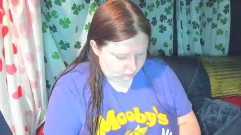 Snapshot of molly_moons chatting on 06.27.26 molly_moons online show from 06.27.26