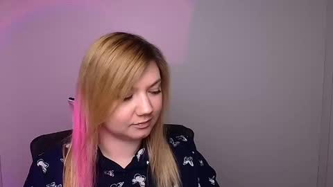 Molly online show from 01.31.25