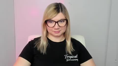 Molly online show from 09.26.25