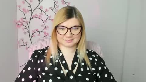 Molly online show from 03.06.26