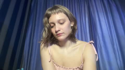 molly_poly online show from 12.01.25