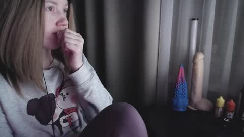 I have new photos come and see with love Molly online show from 02.16.25