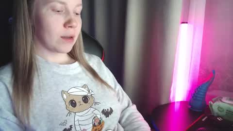 I have new photos come and see with love Molly online show from 12.17.25