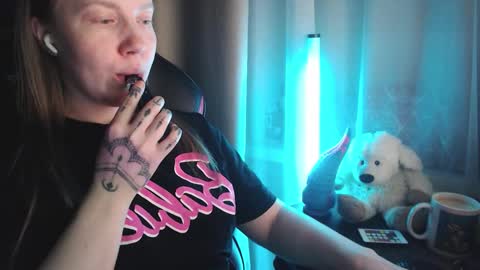 I have new photos come and see with love Molly online show from 01.11.26