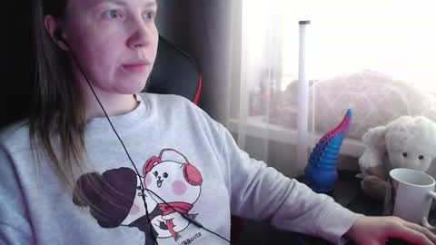 I have new photos come and see with love Molly online show from 01.17.26