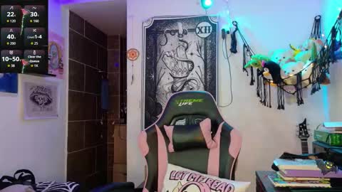 Molly online show from 12.16.25