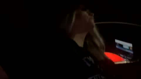 molly_theslut online show from 10.30.25