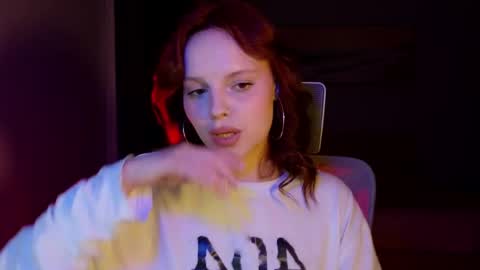 Molly online show from 04.18.26