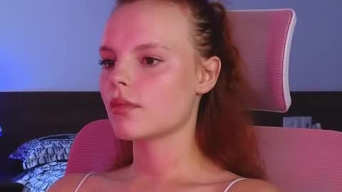 Molly online show from 06.10.26
