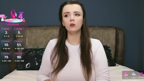 Molly online show from 12.02.25