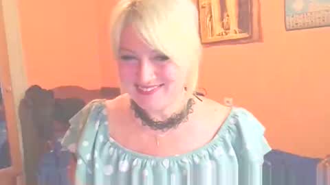 Mollyjoyq online show from 05.22.26