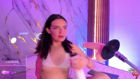 New girl Emily Valentina  Michelle online show from 10.21.25