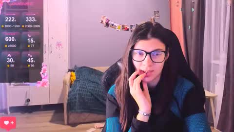  KIRA  online show from 12.22.25