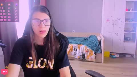  KIRA  online show from 03.12.26