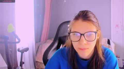  KIRA  online show from 04.11.26