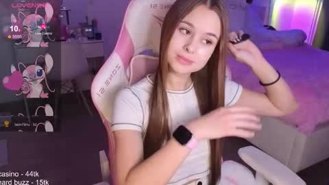 Molly online show from 10.31.25