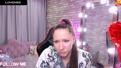 hi im Molly heregreat boobs big heart  warm pussy  online show from 03.08.25